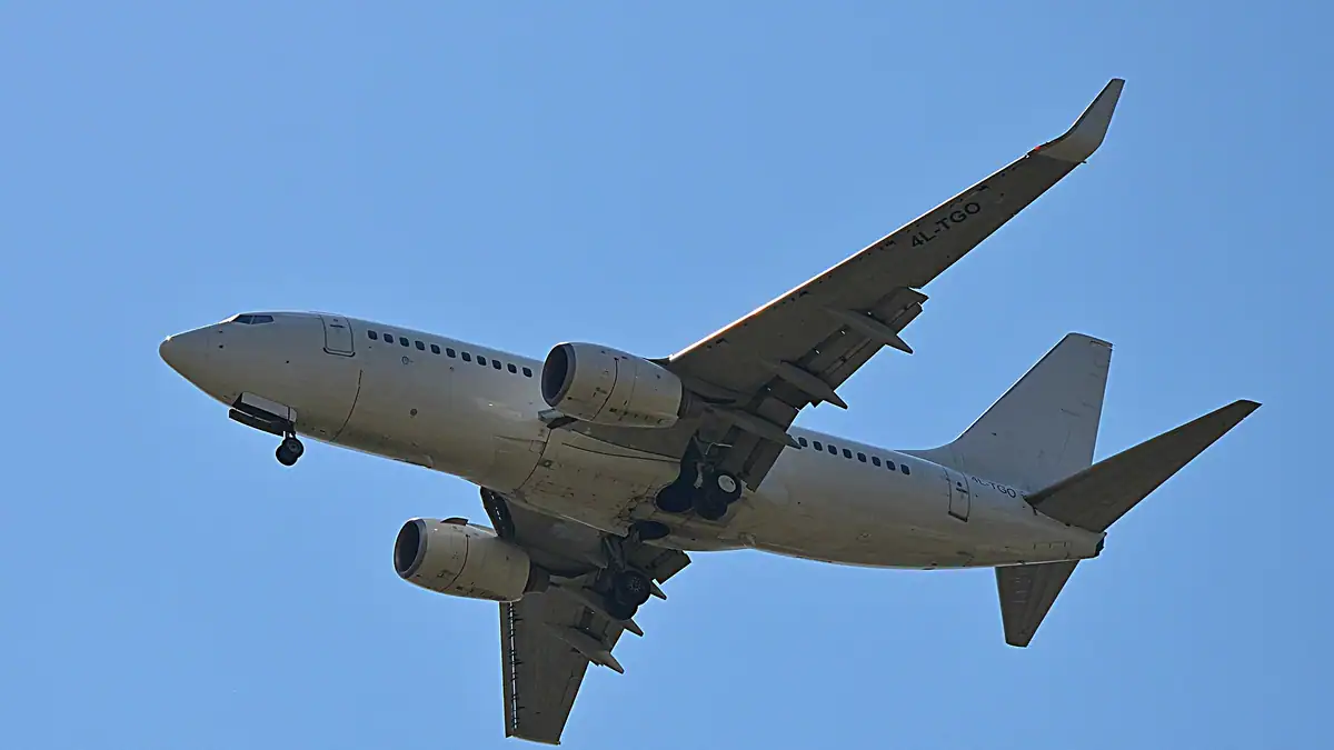 აირზენას (Georgian Airways) Boeing 737 თვითმფრინავი